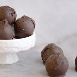 Caramel Mous au Chocolate Truffles (Dark) Evelyn R. Cooke - The #EvCooks Store